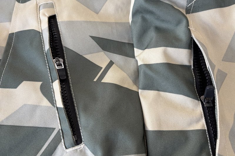 Durable Zippers & Closures